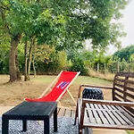 Semesterbostad Petite Maison A La Campagne