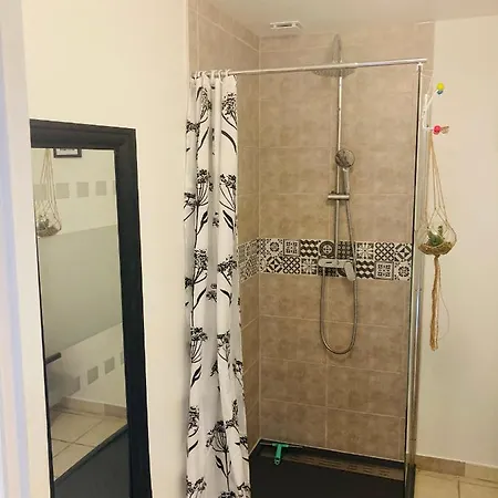 Petite Maison A La Campagne *